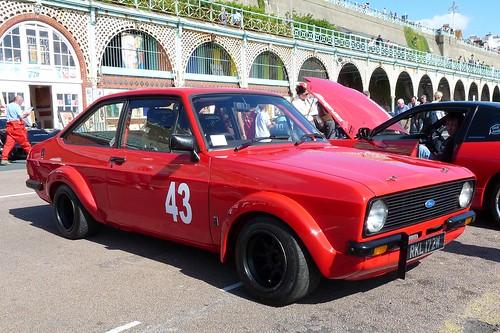 It's an Escort RS2000 Kinda like this one the Mk2