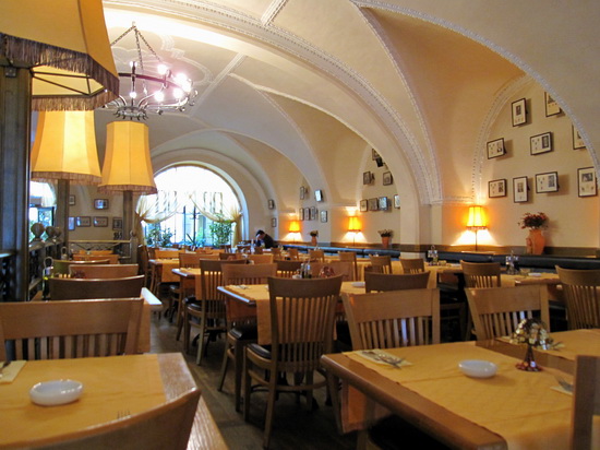 布拉格餐廳 U Supa-07