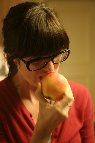 trying an apple 