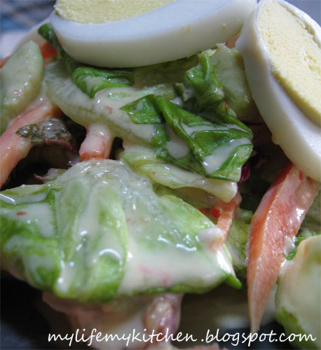 leafy shrimp salad