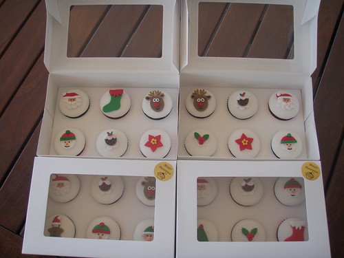 Masterpiece do Mossy - bolos de frutas de Natal em caixas para presente