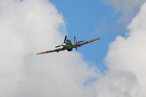 Warbird picture - Hawker Hurricane Fighter Plane at Kelmarsh Festival of History 2009