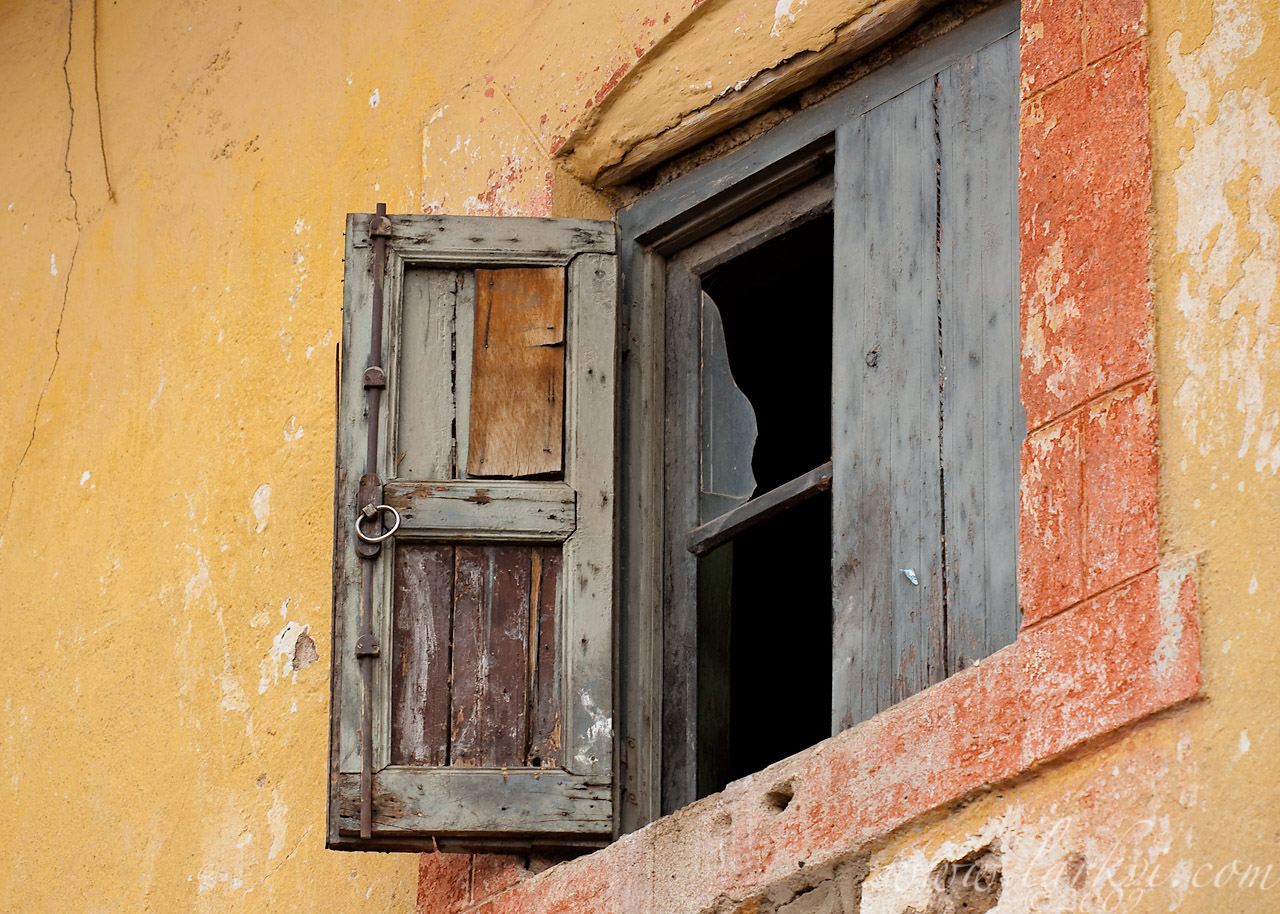 Window, Harar, Ethiopia, 2009