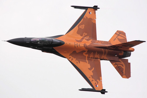 F16 - RIAT 2009. The Dutch F-16 appeared in a special Airshow Coloring - 
