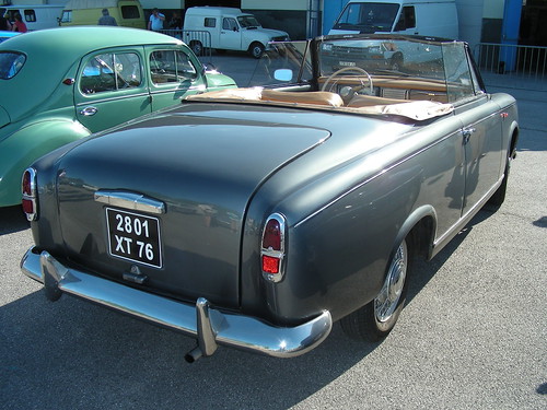PEUGEOT 403 CABRIOLET image from xavnco2 