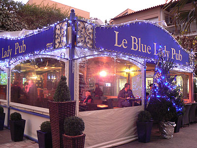 le blue lady pub.jpg