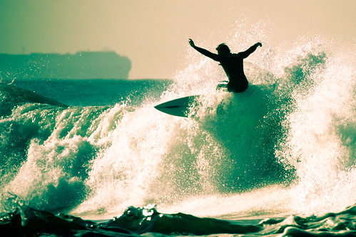 フリー写真素材|運動・スポーツ|マリンスポーツ|波|サーフィン・サーファー|
