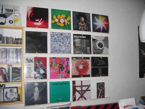 a-Musik on the shelves 2009-07-24