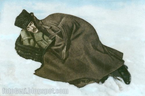 Mustafa Kemal, Dikmen Sırtlarında dinlenirken... 12 Şubat 1921