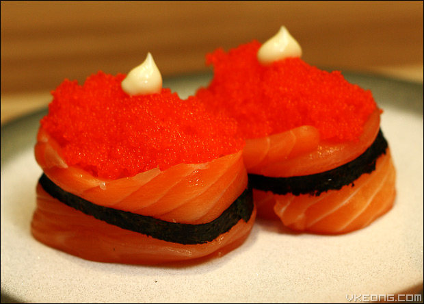 salmon-roe-sushi