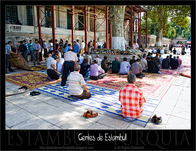 Gentes de Estambul - Oración del Viernes