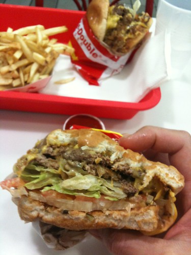 Mon March 8, 2010: In-n-Out Burger #8 – genex style (correctly made)