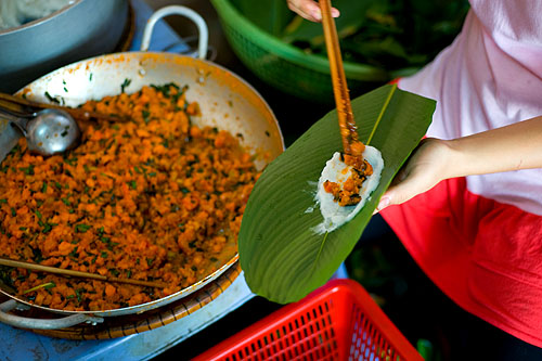 Making bánh nam at Hàng Me, a restaurant in Hue, Vietnam