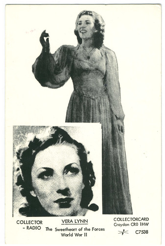 LYNN, Vera_Collector Postcard. C7538.  Collector Radio. The Sweetheart of the Forces World War II