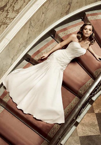 Strapless wedding dresses with a simple model