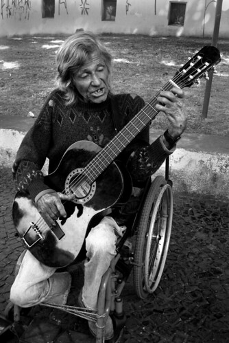 picasso guitar player. The old guitar player