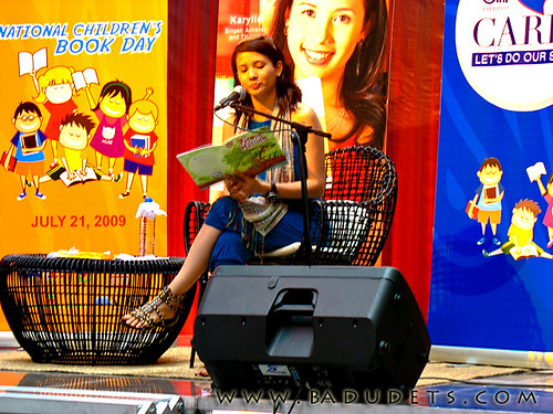 Karylle narrating a Tagalog story, Si Pagong at si Matsing