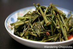 Rau Muong Xao Toi Chao (Vietnamese Stir-Fried Water Spinach with Garlic and Fermented Bean Curd) 1
