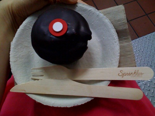 Sprinkles Cupcakes Beverly Hills chocolate marshmallow cupcake