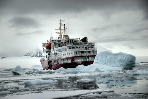 フリー画像|船舶/ボート|砕氷船|調査船|ポーラー・スター|氷山の風景|フリー素材|