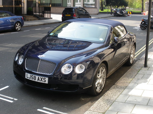 Superb Bentley Cabriolet in beautiful figure in London - April 2009 - perfect english hand-crafted car with electric rooftop! ( April 2009 )!