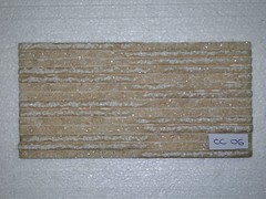 CC 06-mramor hrubozrnny biely povrch riadkovo celoplosne vystiepany-150x300