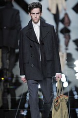 Jeremy Young327_SS10_Milan_Burberry Prorsum(first VIEW)