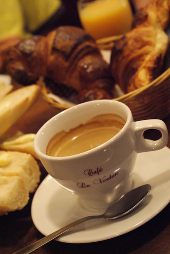 Breakfast at Cafe Le Verdun