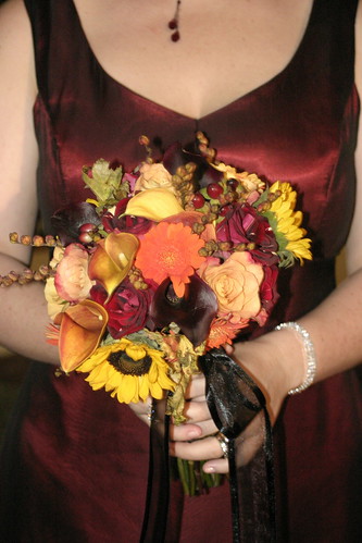 fall wedding bouquets with sunflowers