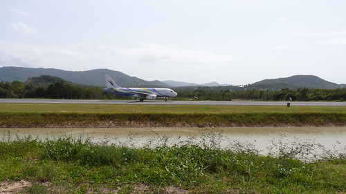 サムイ空港 運行が開始されました