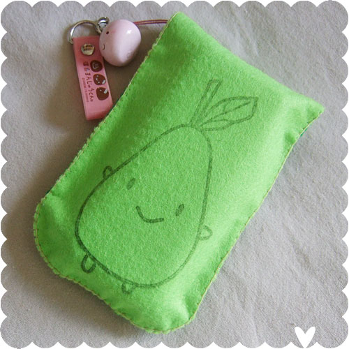 Happy Pear mobile pouch