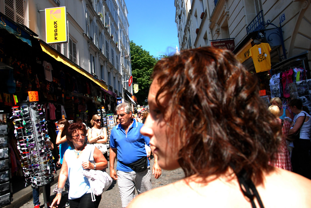 Boppers in Paris Street (II)