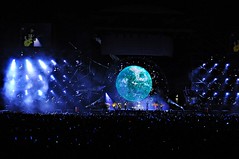 知足, D.N.A. Mayday World Tour 2010 变形DNA五月天世界巡回演唱会, National Stadium, Singapore