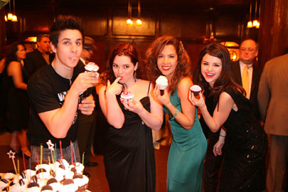 David Henrie, Jennifer Stone, Maria Canals Barrera and Selena Go by Rachel from Cupcakes Take the Cake