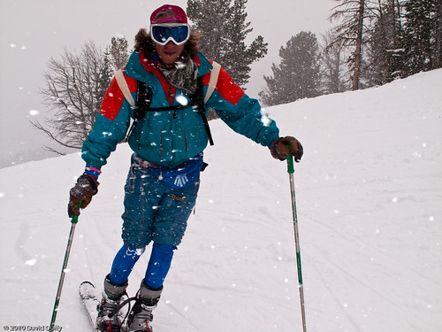 Hunter in traditional Tele Ski gear.