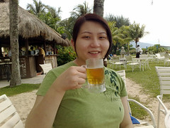 Penang Aug 09 - 54 Suanie with beer by the beach