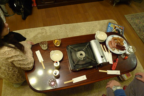 Waiting for New Year Eve dinner at Maiko's house