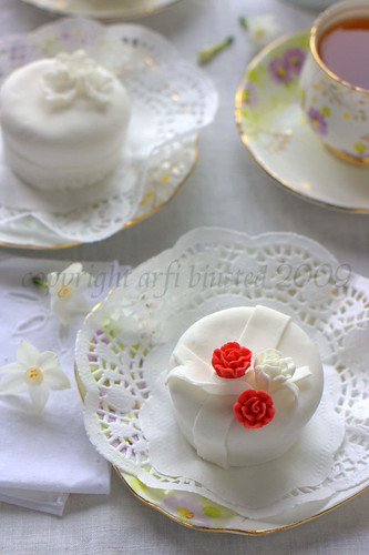wedding cupcakes rszd by ab '09