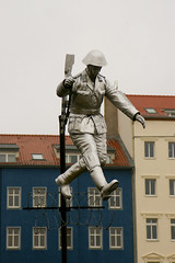 Statue of GDR border guard Conrad Schumann jumping the wall