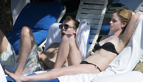 Emma Watson en Bikini con su novio