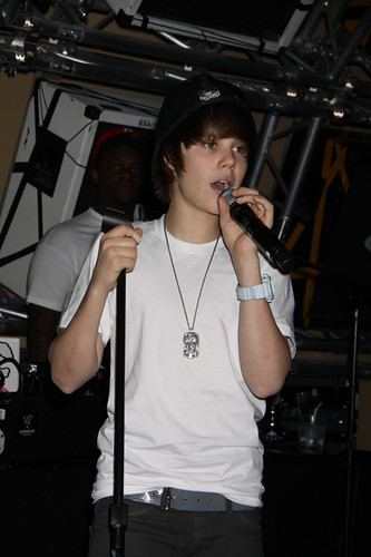 justin bieber dog tag necklace. Justin Bieber