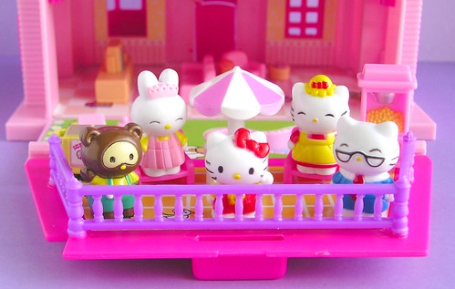 Hello Kitty House Pictures. Hello Kitty#39;s family amp; friends