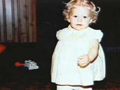 avril lavigne baby pics. Baby Avril Lavigne