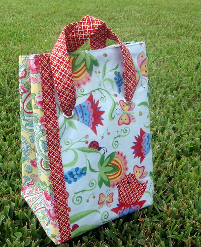 front of bird lunch bag, with top up
