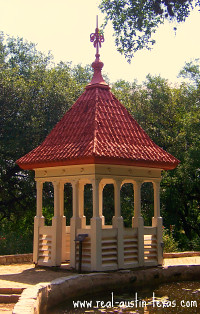 Austin Things to Do - Zilker Botanical Gardens - Austin Texas