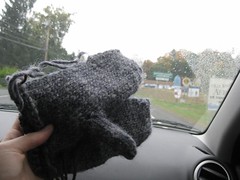 my rhinebeck 2009 mittens, almost