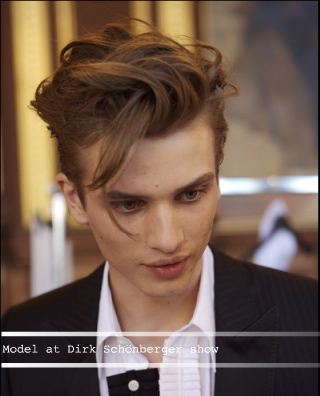 Richard Nitzsche306_Backstage at Dirk Schonberger SS07 from totemfashion(mh)