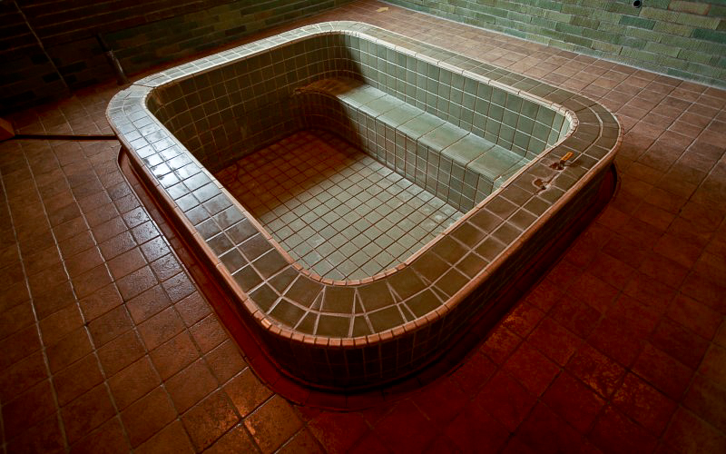 北投文物館裏留存的浴池