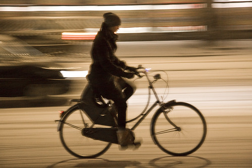 Copenhagen Snow Cycling Left to Right 03
