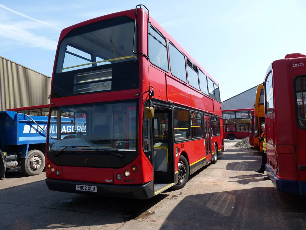 Plymouth Citybus 402 PN02XCH (by didbygraham)